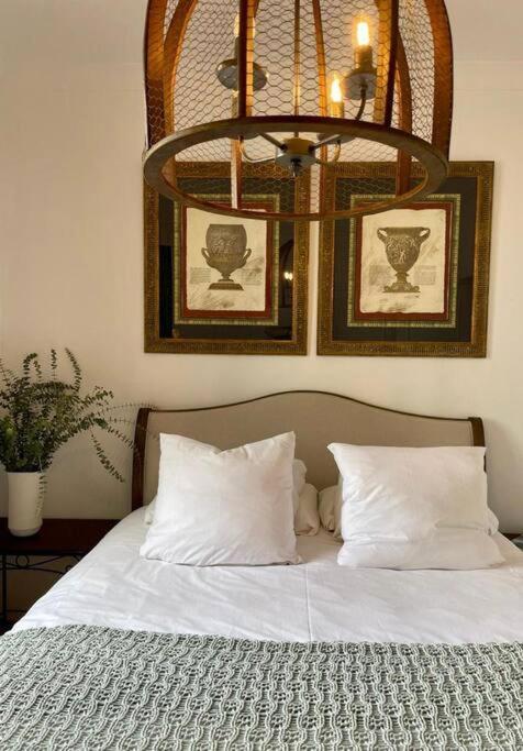 אל קסטיו דה לאס גוארדאס Villa Lavanda By Epoca Suites מראה חיצוני תמונה